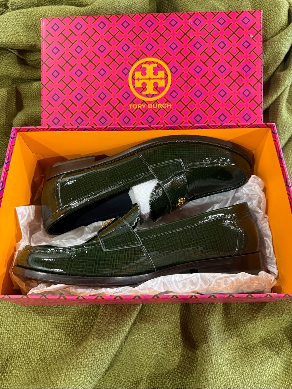 Tory Burch Textured Patent Leather Classic Loafers Dark Everglade Green size 10M - Picture 6 of 16